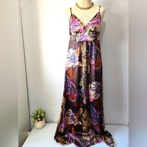Hinge 100% Silk Vibrant Floral Maxi Dress. Size Small